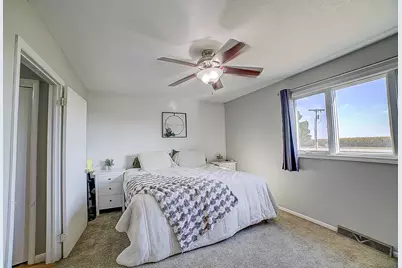 358 E State Route 116, Ashkum, IL 60911 - Photo 22