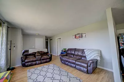 358 E State Route 116, Ashkum, IL 60911 - Photo 14