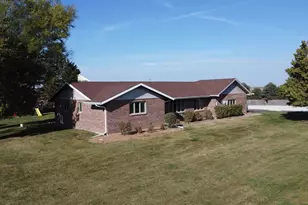 358 E State Route 116, Ashkum, IL 60911 - Photo 2