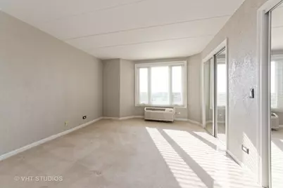 1 Renaissance Place #706, Palatine, IL 60067 - Photo 6