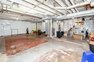 404 E South St, Peotone, IL 60468 - Photo 48