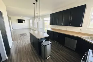 4686 Plymouth Ave, Yorkville, IL 60560 - Photo 10