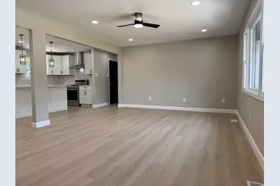 831 Richards Street, Joliet, IL 60433 - Photo 4