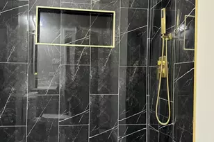 831 Richards St, Joliet, IL 60433 - Photo 10