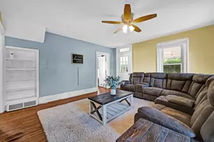 612 E North St, Leroy, IL 61752 - Photo 4