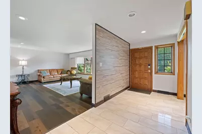 2250 White Oak Drive, Northbrook, IL 60062 - Photo 6