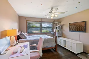 2250 White Oak Dr, Northbrook, IL 60062 - Photo 32