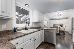 111 Sherwood Pl, Morris, IL 60450 - Photo 8