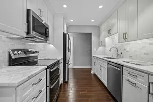 3741 Mission Hills Rd, Northbrook, IL 60062 - Photo 4