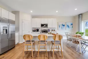 1033 Juniper Dr, Sycamore, IL 60178 - Photo 8