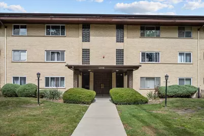 1206 E Fairview Street #305, Arlington Heights, IL 60005 - Photo 2