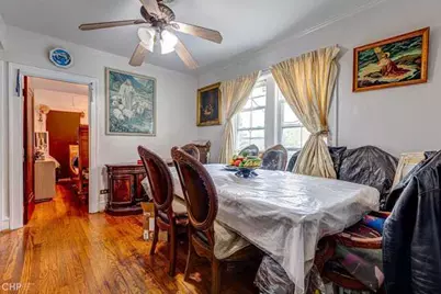 2832 N Mozart Street, Chicago, IL 60618 - Photo 10