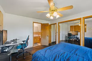 2250 White Oak Dr, Northbrook, IL 60062 - Photo 18