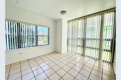 2237 S Stewart Avenue, Chicago, IL 60616 - Photo 10