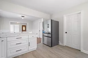 15661 State St, South Holland, IL 60473 - Photo 6