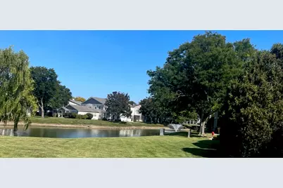 683 Cleo Court #683, Wheeling, IL 60090 - Photo 4