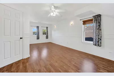 9304 S Utica Avenue, Evergreen Park, IL 60805 - Photo 14