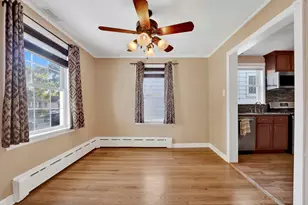 9304 S Utica Ave, Evergreen Park, IL 60805 - Photo 6