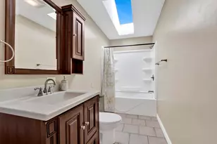 9304 S Utica Ave, Evergreen Park, IL 60805 - Photo 16