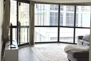 33 W Delaware Pl, Chicago, IL 60610 - Photo 14