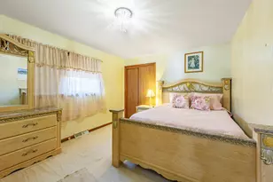 491 Escanaba Ave, Calumet City, IL 60409 - Photo 22