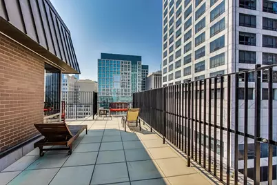 201 E Chestnut Street #19F, Chicago, IL 60611 - Photo 32