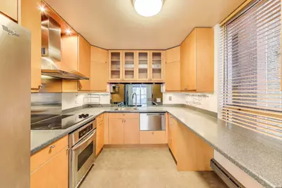 201 E Chestnut Street #19F, Chicago, IL 60611 - Photo 6