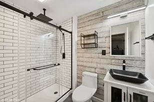 516 W Weathersfield Way, Schaumburg, IL 60193 - Photo 14