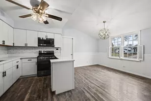 516 W Weathersfield Way, Schaumburg, IL 60193 - Photo 4