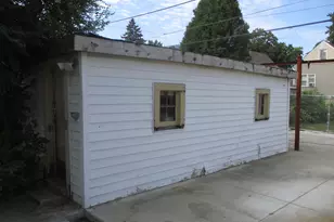 1324 Clinton Ave, Berwyn, IL 60402 - Photo 12