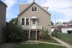 1324 Clinton Ave, Berwyn, IL 60402 - Photo 1