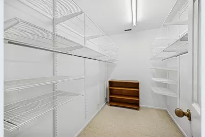 2000 Chestnut Avenue #103, Glenview, IL 60025 - Photo 18