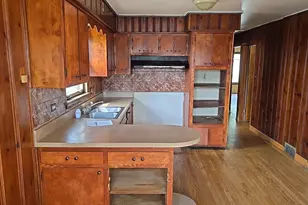 413 Greenbay Ave, Calumet City, IL 60409 - Photo 16