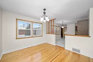 16049 Minerva Ave, South Holland, IL 60473 - Photo 4