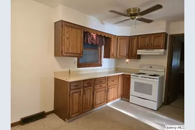 1594 E County Rd 1500, Carthage, IL 62321 - Photo 2