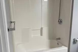 275 E Railroad Ave, Bartlett, IL 60103 - Photo 12