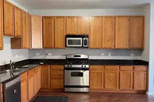 275 E Railroad Ave, Bartlett, IL 60103 - Photo 6