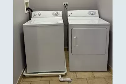 275 E Railroad Avenue #301, Bartlett, IL 60103 - Photo 10