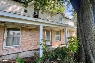 215 W Main St, Sheldon, IL 60966 - Photo 4