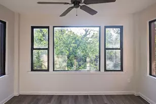 5219 S Greenwood Ave, Chicago, IL 60615 - Photo 2