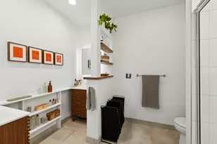 2458 N Linden Pl, Chicago, IL 60647 - Photo 12