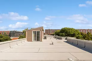 2458 N Linden Pl, Chicago, IL 60647 - Photo 20