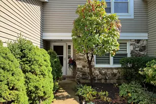 213 Stanyon Ln, Bloomingdale, IL 60108 - Photo 2