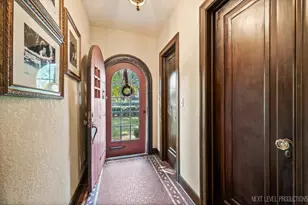 405 S 1st St, Geneva, IL 60134 - Photo 8