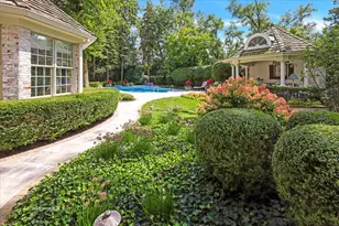 2255 Pebble Creek Dr, Lisle, IL 60532 - Photo 8