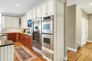 2255 Pebble Creek Dr, Lisle, IL 60532 - Photo 18