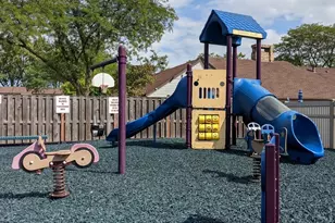 791 Lakeside Cir Dr, Wheeling, IL 60090 - Photo 32