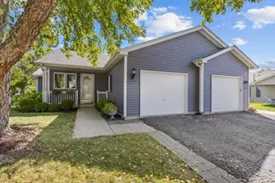 727 Harmony Ct, North Aurora, IL 60542 - Photo 1