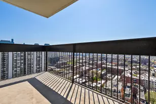 1455 N Sandburg Terrace, Chicago, IL 60610 - Photo 24