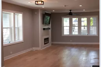 7650 S Cregier Avenue, Chicago, IL 60649 - Photo 10